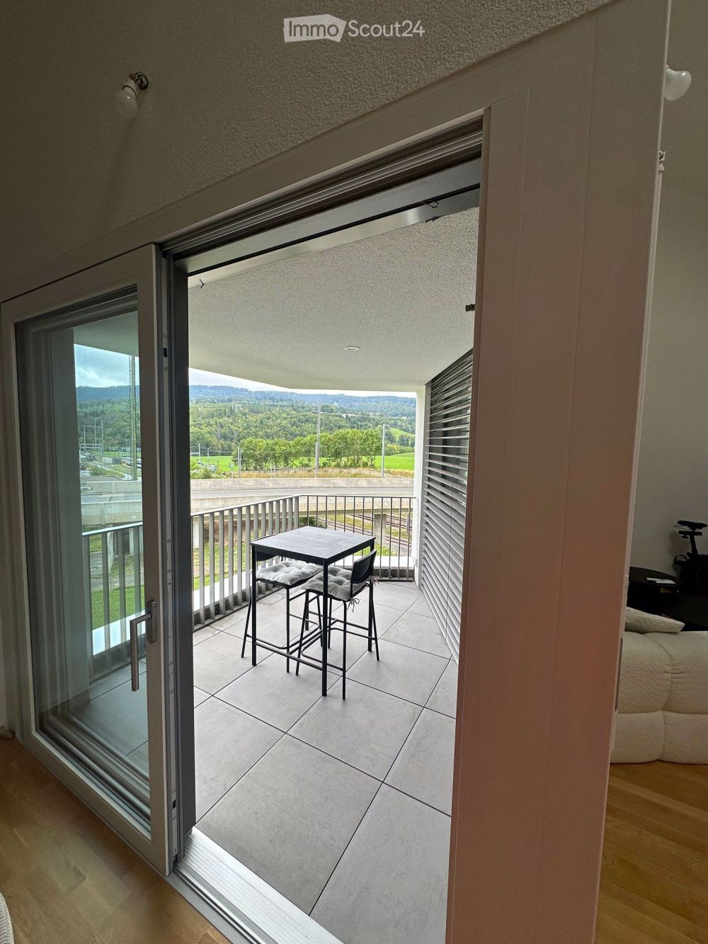 Moderne 2,5-Zimmer-Wohnung in Vallorbe - Bild 2