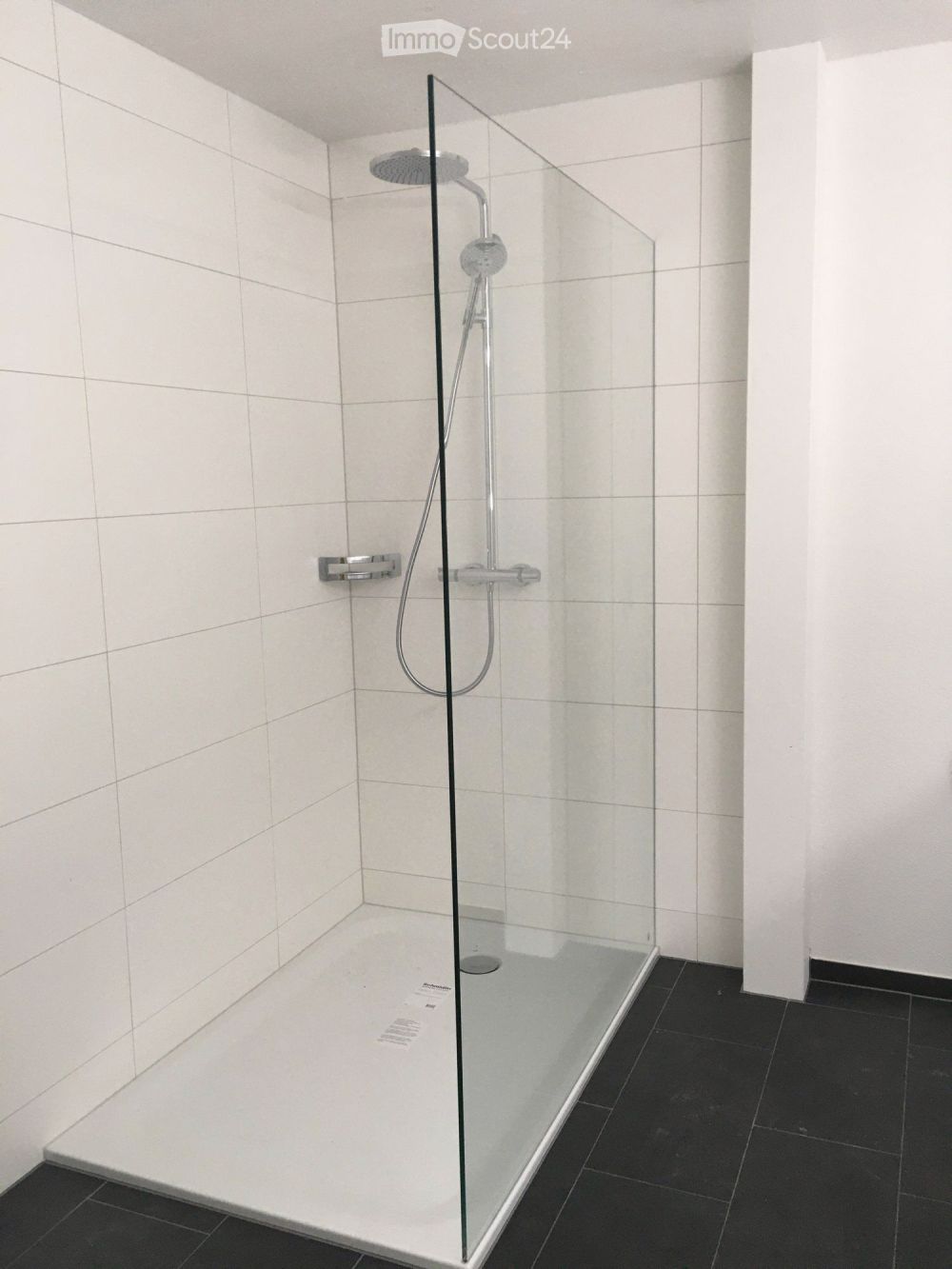 Frisch sanierte 4.5-Zimmerwohnung mit Aussicht – direkt am Moossee - Bild 8