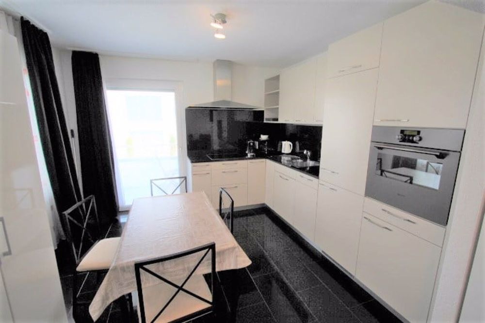 Top Modernes Studio im Apartment-Haus 4 Dulliken in ruhigem Quartier an bester Lage zu Vermieten - Küche & Essbereich
