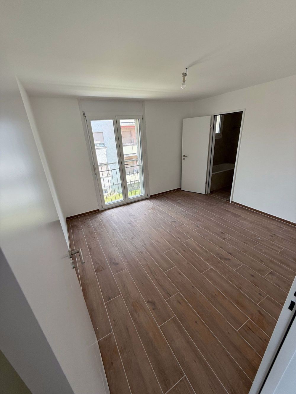 Première location! 4x 3,5p avec balcon/jardin et parking souterrain - Bild 5