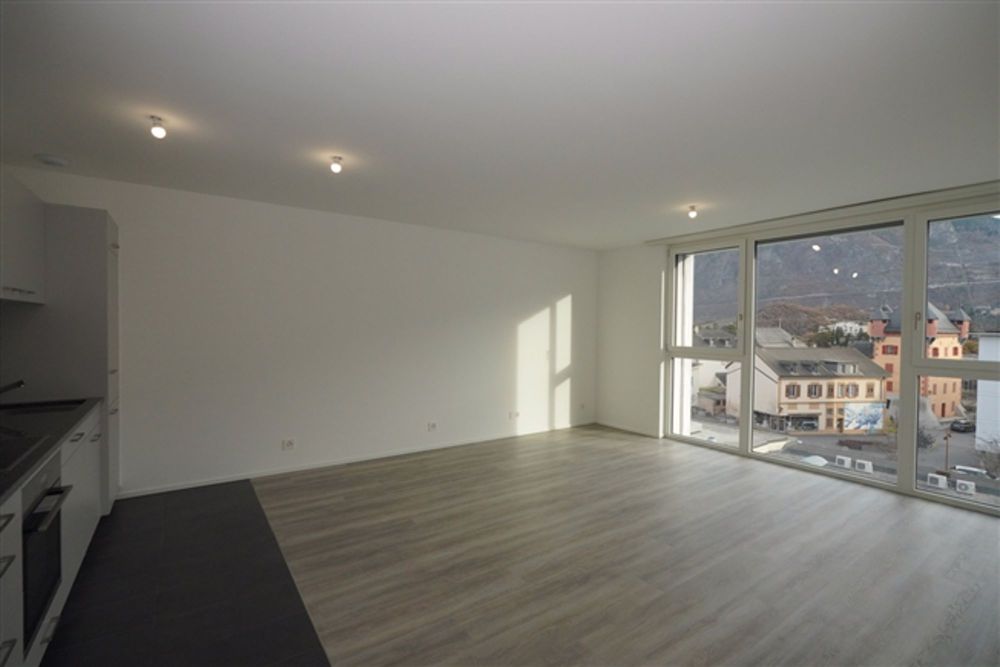 WOHNUNG 2.5 SCHLAFZIMMER ZU VERMIETEN IM ZENTRUM VON SIERRE - Bild 2