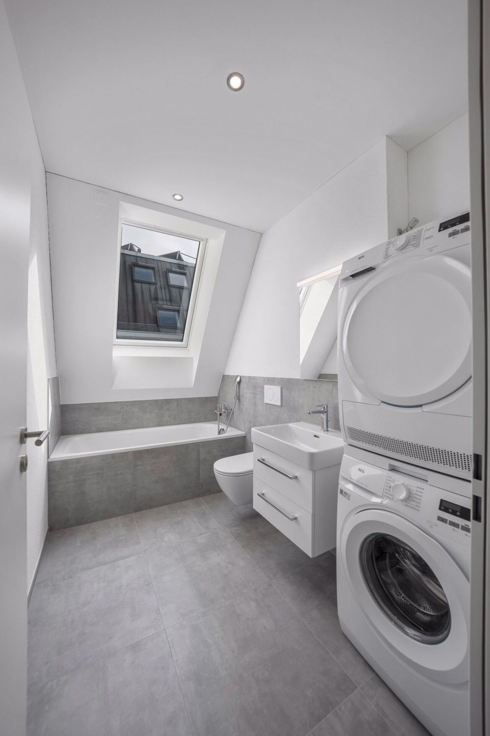 ERSTBEZUG - moderne Attika-Wohnung an zentraler Lage - Bild 4