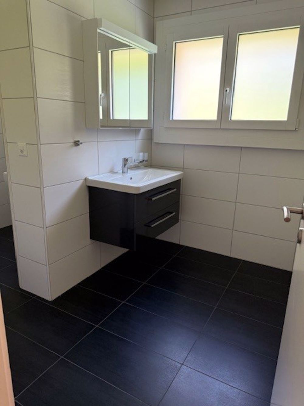Geräumige 5.5-Zimmer-Wohnung mit atemberaubendem Seeblick in Corseaux - Bild 4