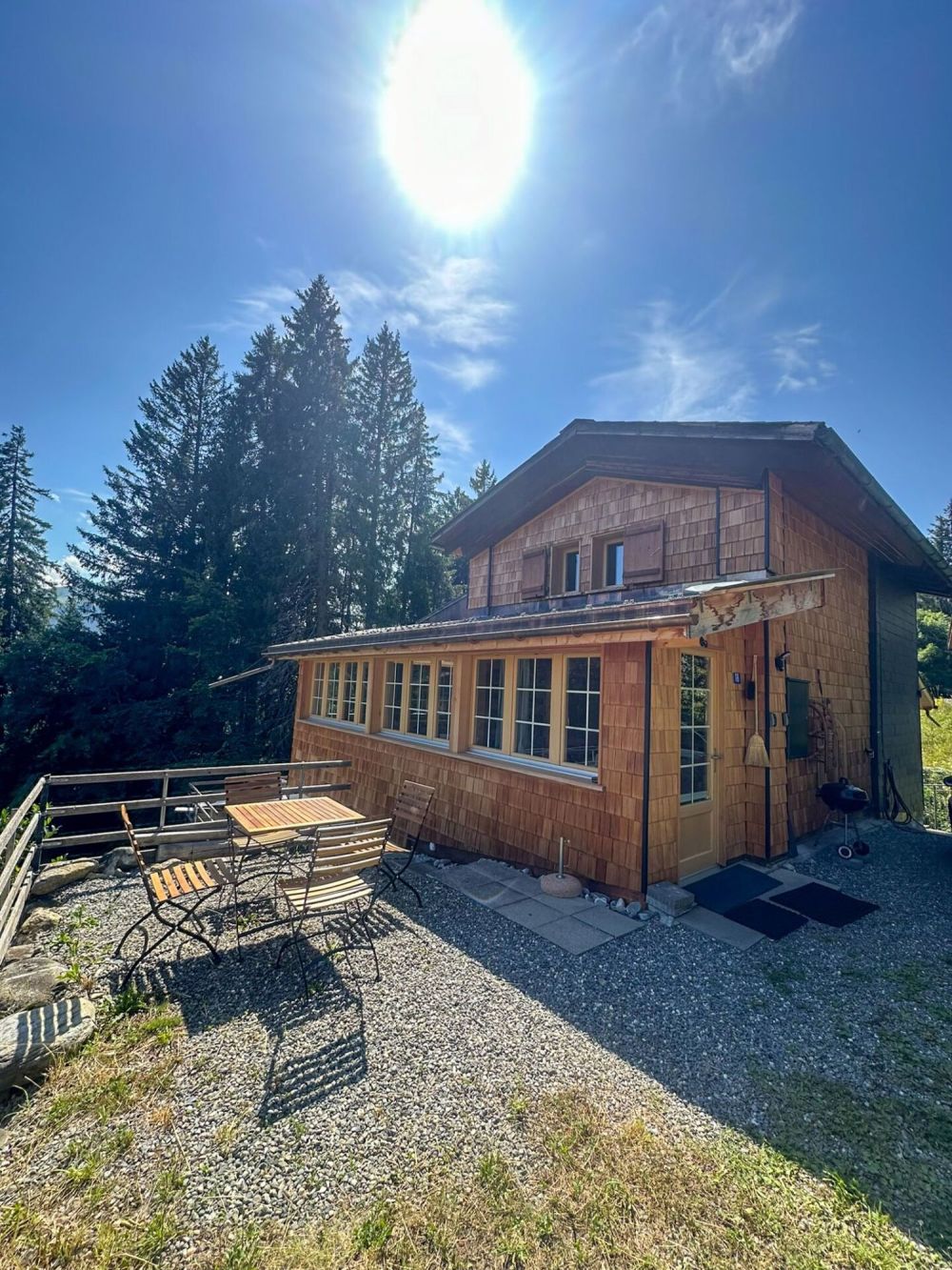 Wunderschön ausgebautes Maiensäss / Haus mit zwei Wohnungen 4.5- und 3.5-Zimmer - Bild 3