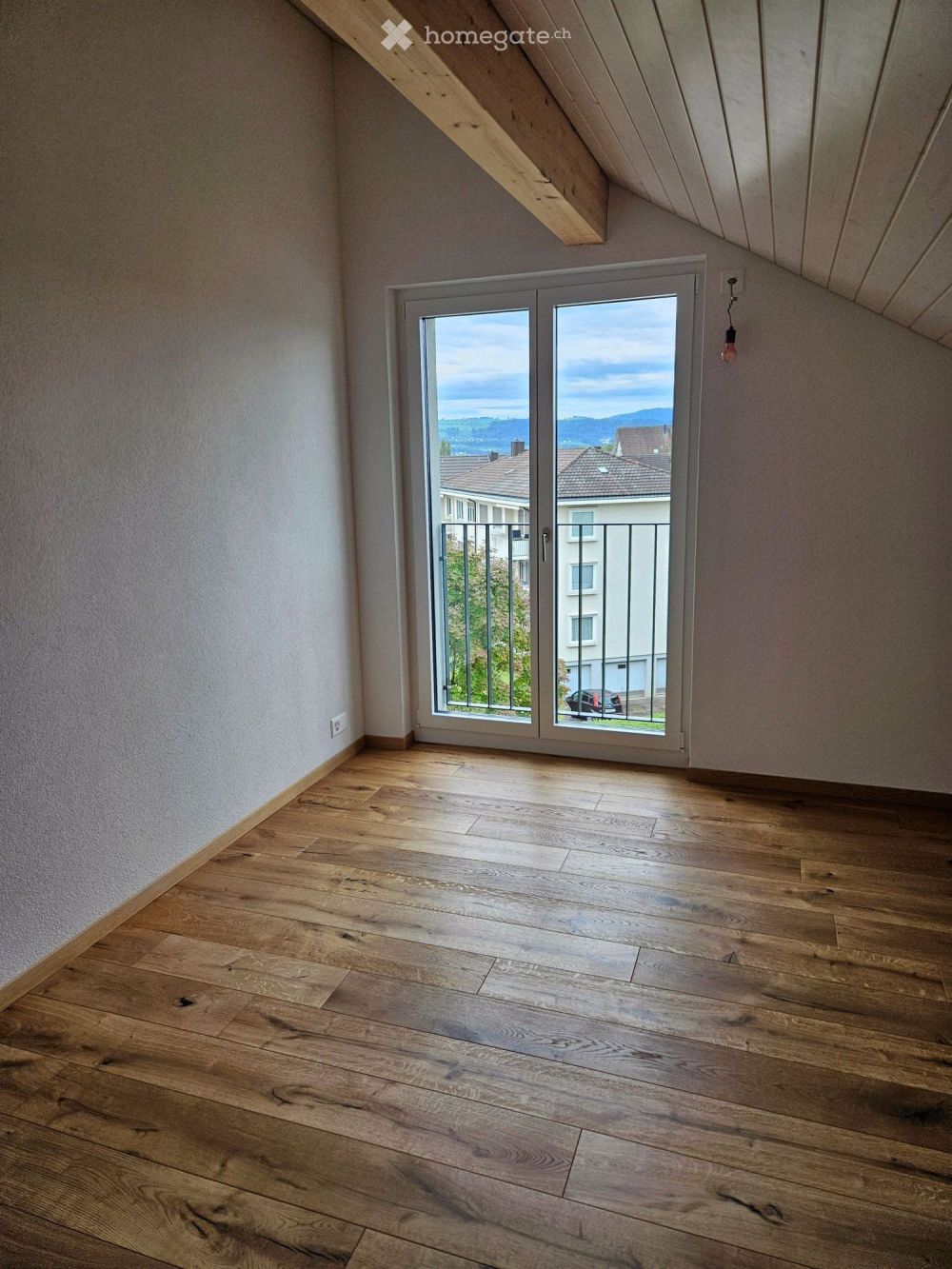 Dachwohnung mit wunderbarer Fernsicht - Bild 11