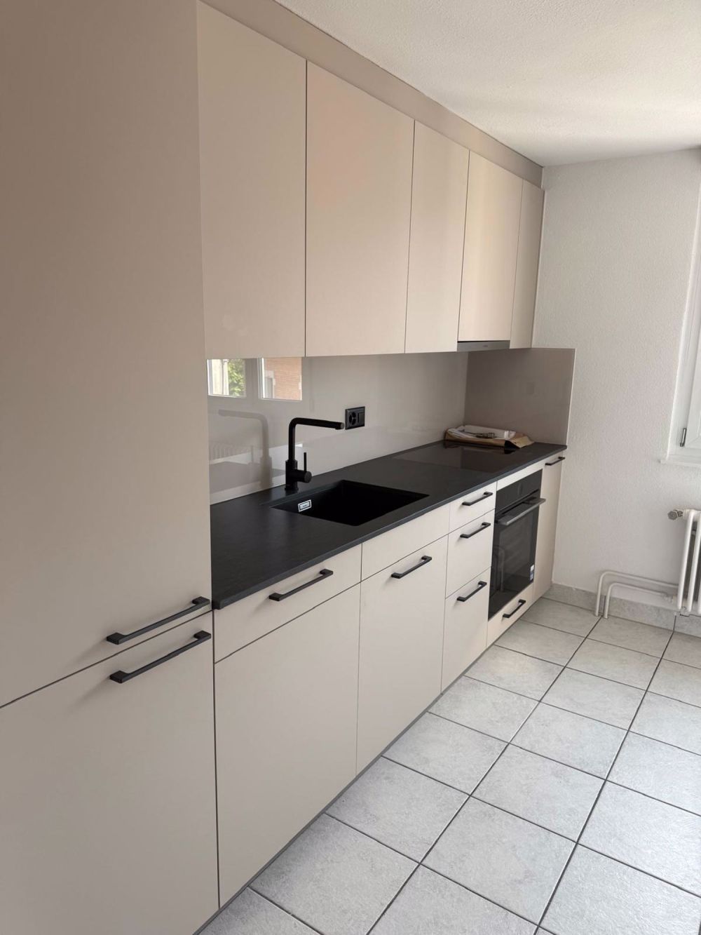 Moderne 3.5-Zimmer-Dachwohnung im Herzen von Wil - Bild 2