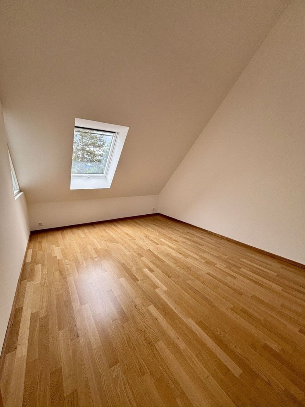 Moderne Maisonette-Whg. auf dem Bruderholz - Bild 13
