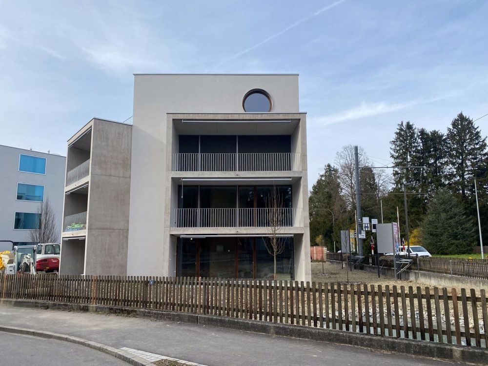 Erstvermietung: Nachhaltige, moderne und zentrale 2.5-Zimmer-Wohnung in Aarau - Bild 1