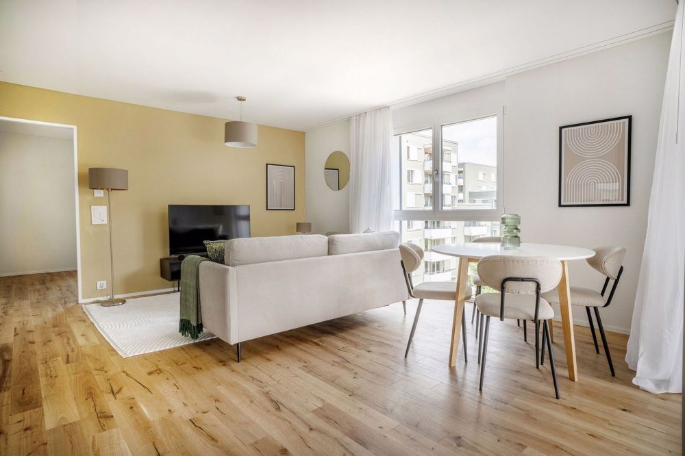 Geräumig Kloten 3.0 ZW. mit Keller & W/T, Nah zum Markt, by Blueground - Bild 6