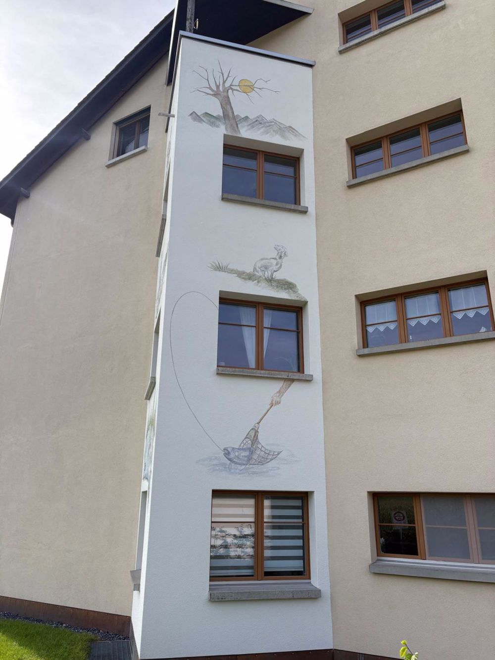 Erstvermietung nach Komplettsanierung: 4.5-Zimmer-Wohnung mit Balkon in Wagen - Bild 4