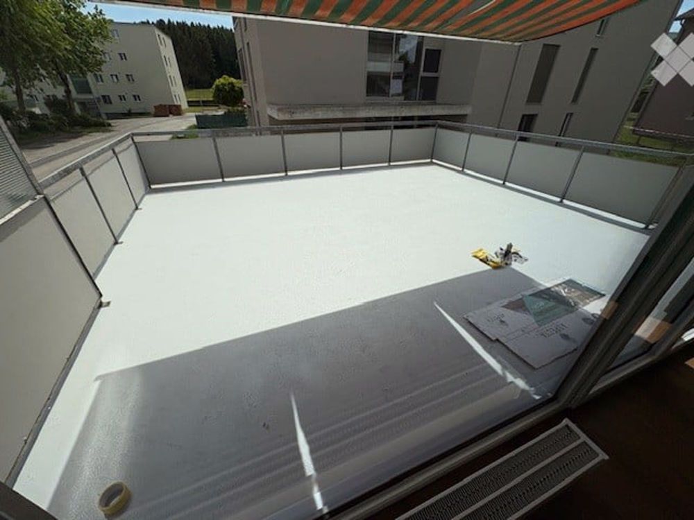 Moderne 3½-Zimmerwohnung mit grossem Balkon – frisch renoviert! - Bild 3