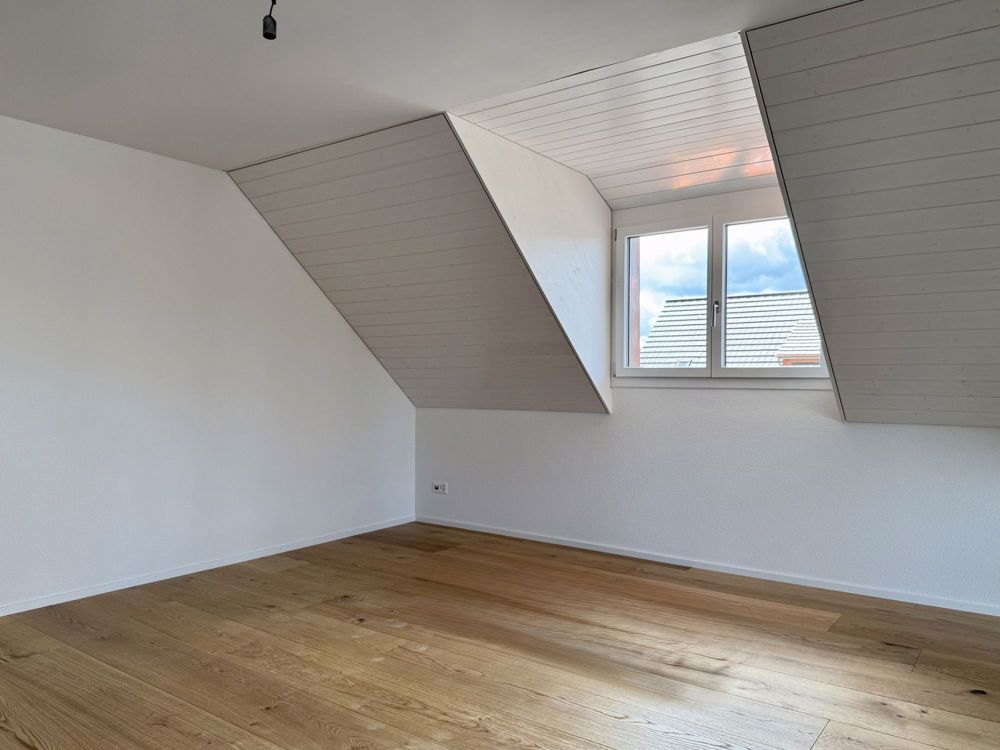 Exklusive Maisonette-Wohnung mit Loggia & hochwertigem Ausbaustandart - Zimmer 1