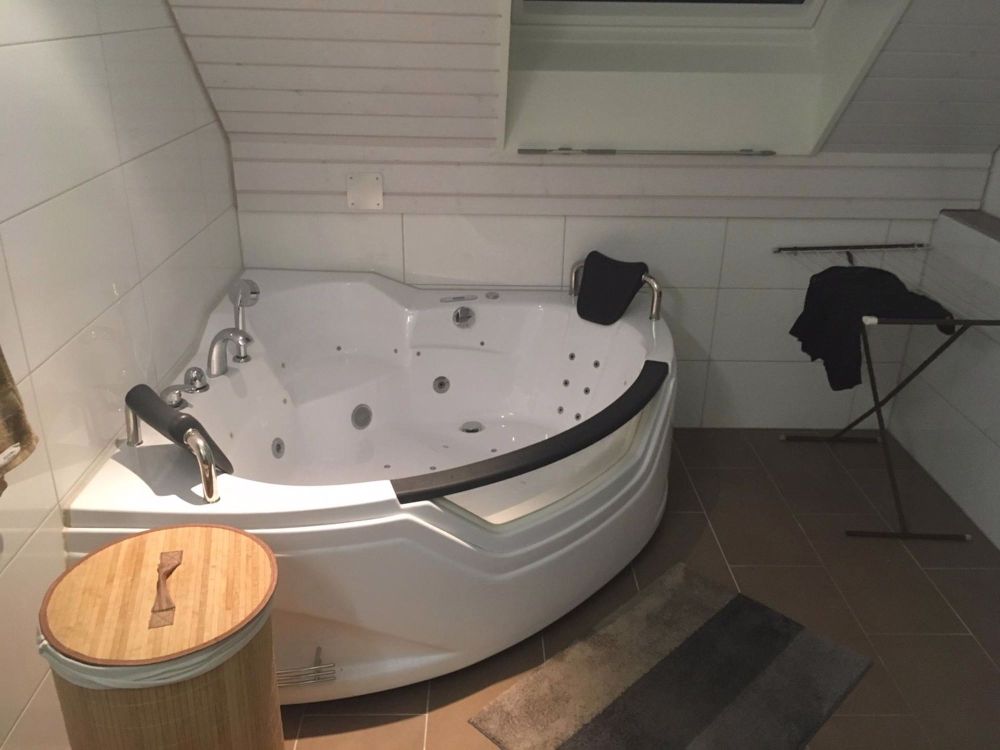 Super schöne Dachwohnung - Bild 1