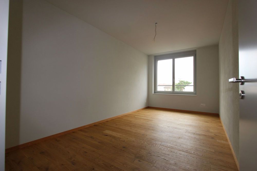 Grosszügige und hochwertige Wohnung mitten in der Stadt - Bild 8