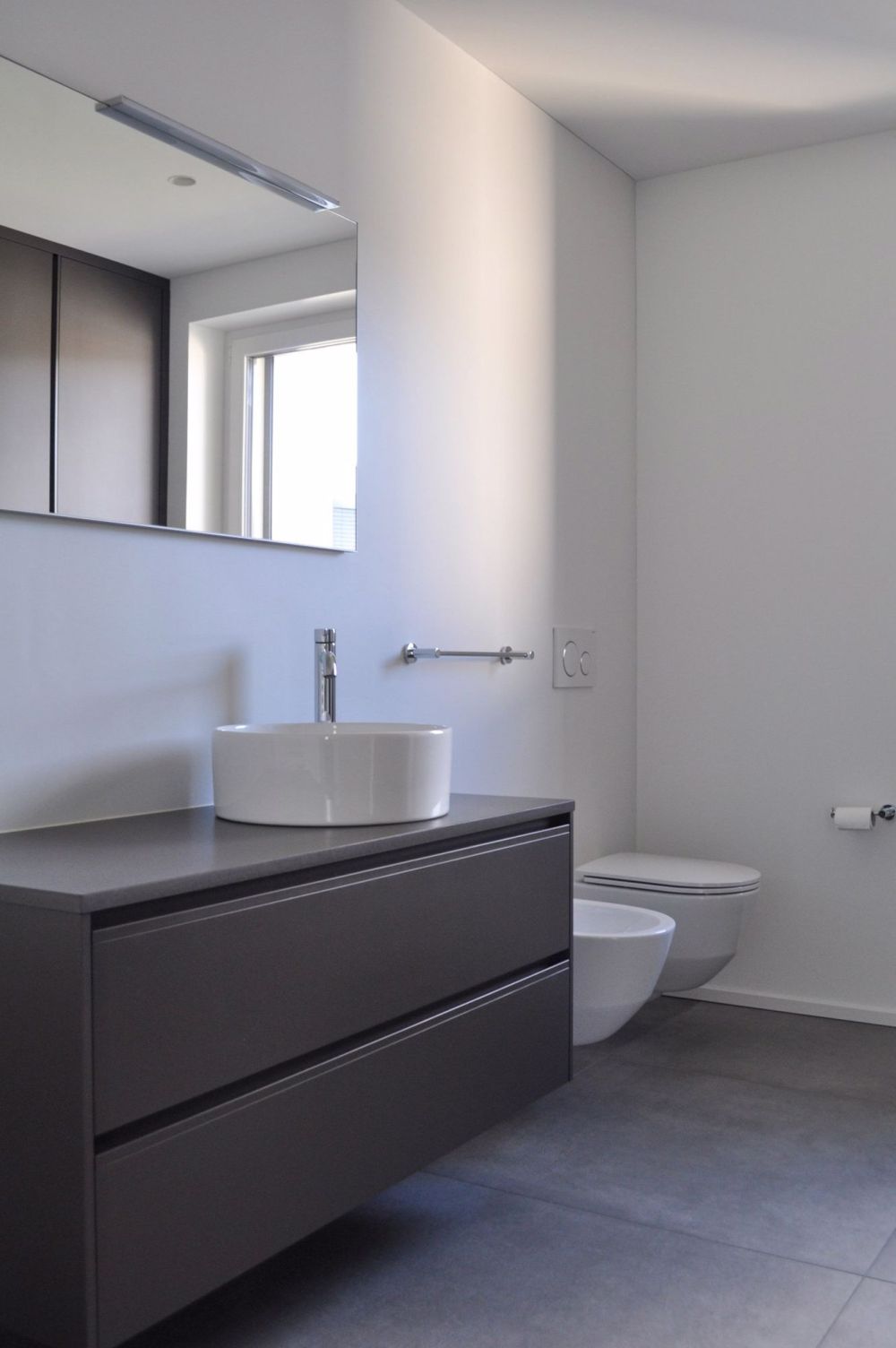 Mendrisio Zentrum: geräumige und raffinierte 2.5-Zimmer-Designwohnung in einer renovierten Villa aus der Gründerzeit - Bild 11