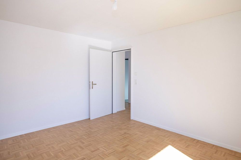 Erstvermietung nach Totalsanierung - 4.5 Zimmer-Wohnung - Schlafzimmer