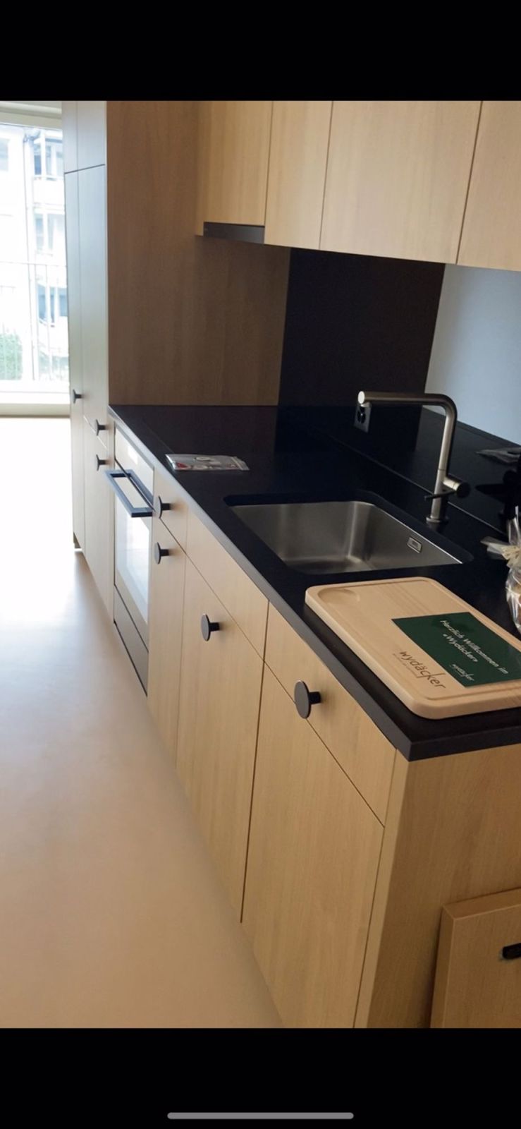 Moderne 1.5 Zimmer Wohnung - Bild 1