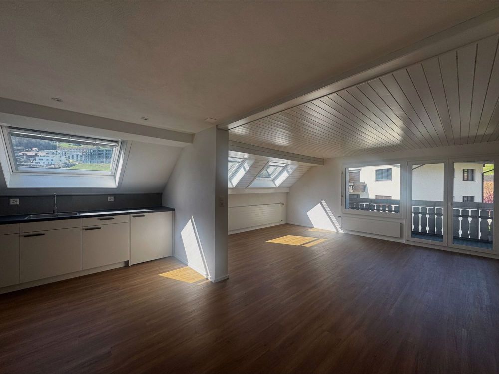 Gemütliche Dachwohnung mit Balkon und eigenem Gartenoase - Bild 8