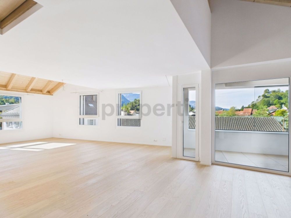 Traumhafte 4.5-Zimmer-Maisonettewohnung in Domat/Ems - Bild 2