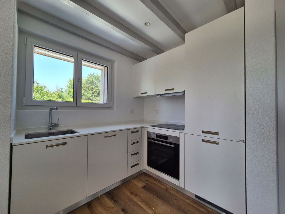 Frisch sanierte 2.5-Zimmer-Wohnung mit Galerie - Bild 4
