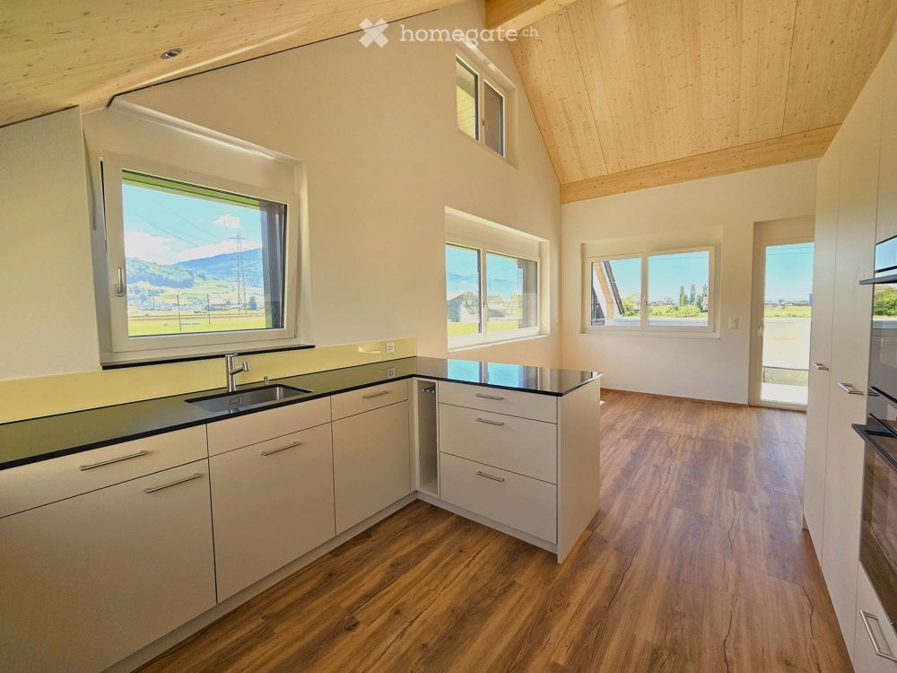Moderne 5.5-Zimmer-Dachwohnung in Schübelbach - Bild 3