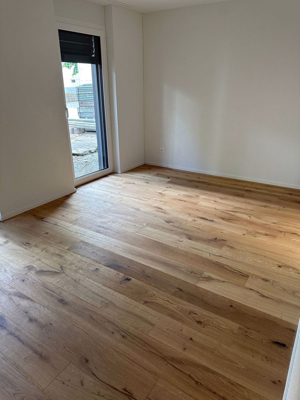 Neue 3-Zimmerwohnung mit Sitzplatz - Bild 5