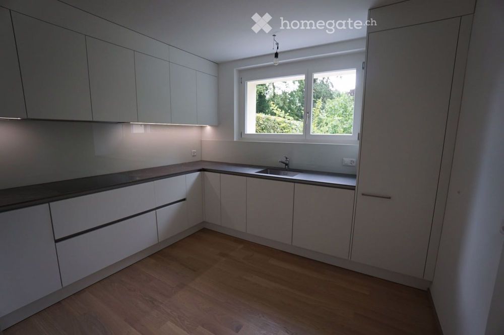 Luxurious 4.5-Room Garden Apartment in Prime Zürich Location - Bild 6