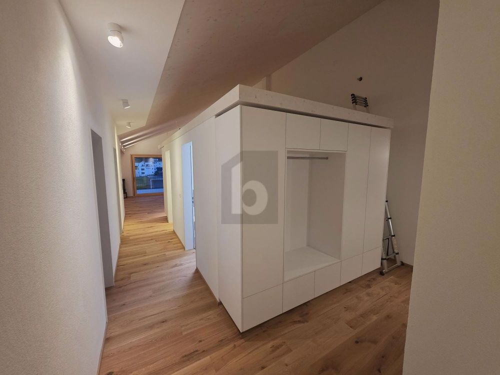 ERSTBEZUG: MODERN MIT WEITBLICK - Bild 4