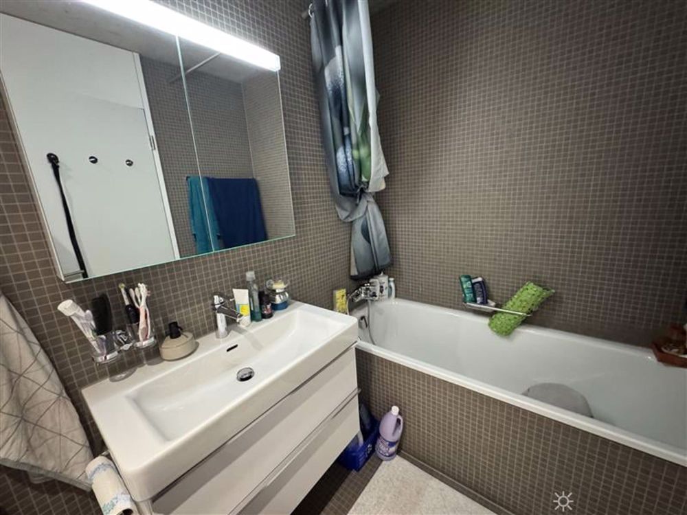 Moderne 4.5-Zimmer-Wohnung mit Balkon in Biel - Bild 4