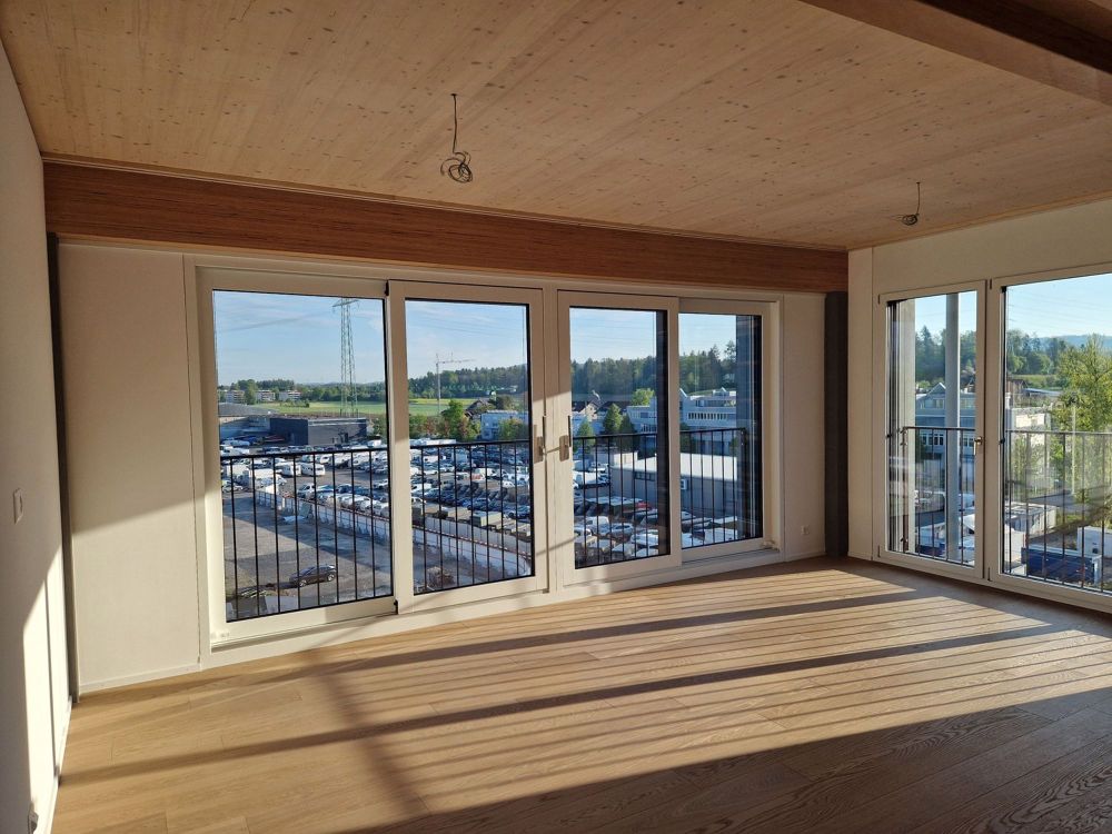 Moderne 4.5-Zimmer-Wohnung mit Panoramablick in Cham - Bild 2