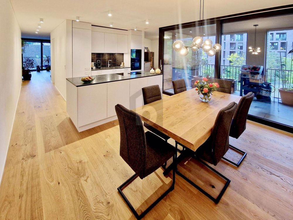 TOP MODERN MIT 2 GROSSEN LOGGIAS - Bild 1