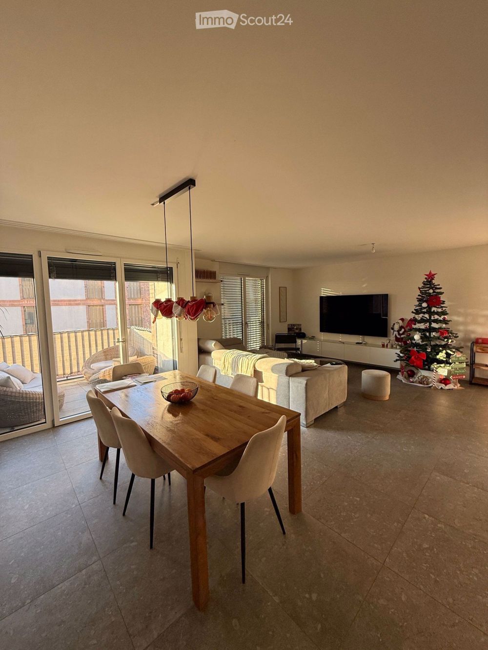 5,5 Zimmer Neubau-Duplex im Zentrum von Crissier - Bild 1