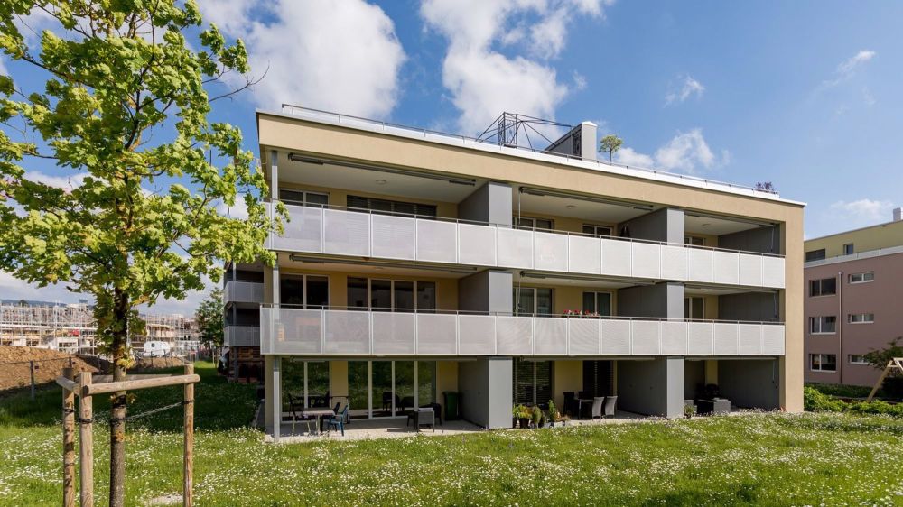Gemütliche Familienwohnung im steuergünstigen Staufen - Aussenansicht