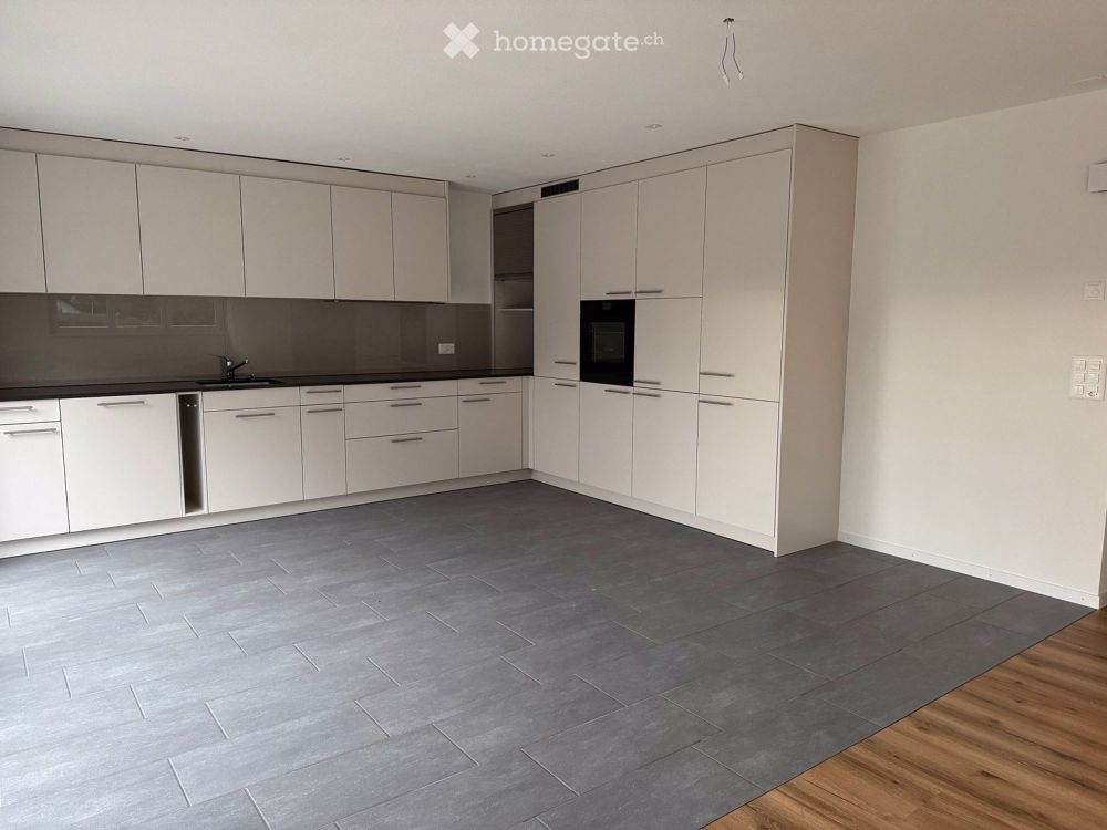 Erstvermietung einer modernen 4.5 - Zimmerwohnung im Erdgeschoss mit Gartensitzplatz - Bild 2