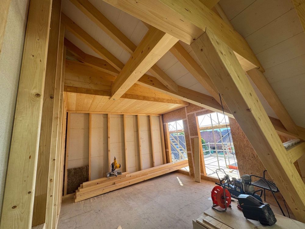 Frisch renovierte Dachwohnung - Bild 2