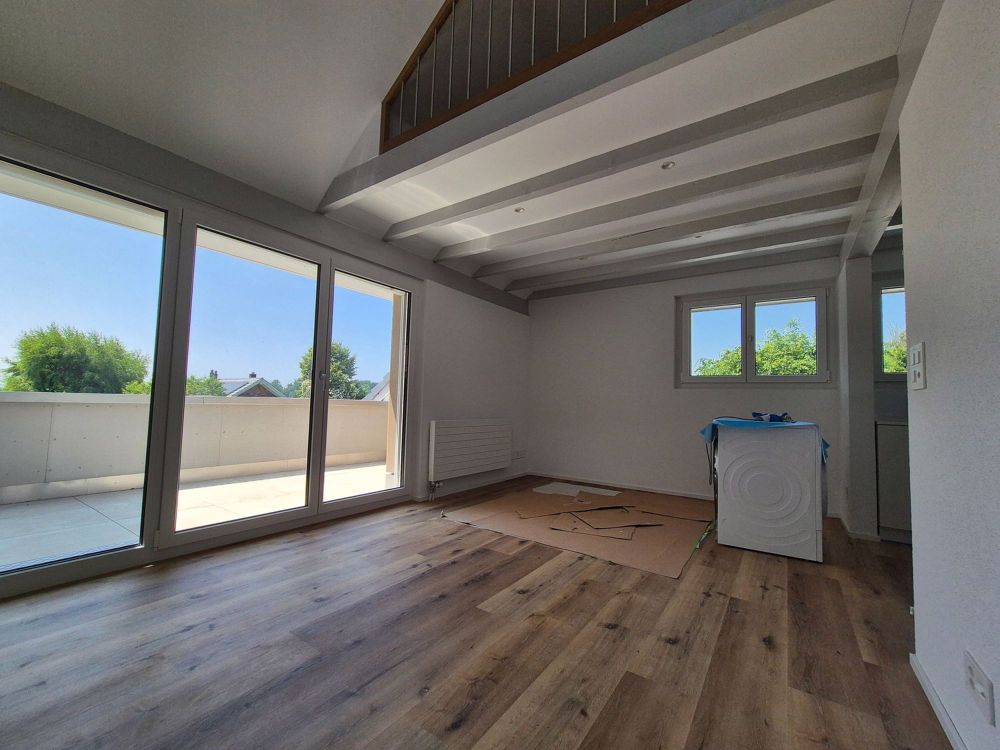 Frisch sanierte 2.5-Zimmer-Wohnung mit Galerie - Bild 6