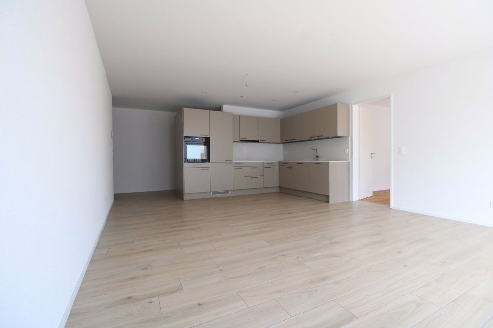 Moderne 4.5-Zimmerwohnung mit zwei Bädern und gemütlichem Sitzplatz - Bild 1