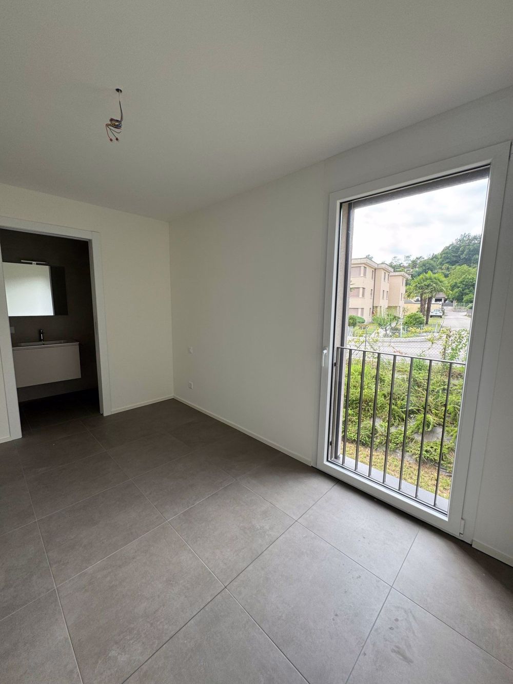 MONTEGGIO 3.5 | Miete 1'320 | Nebenkosten 180 | Parkplatz 100 - Bild 7