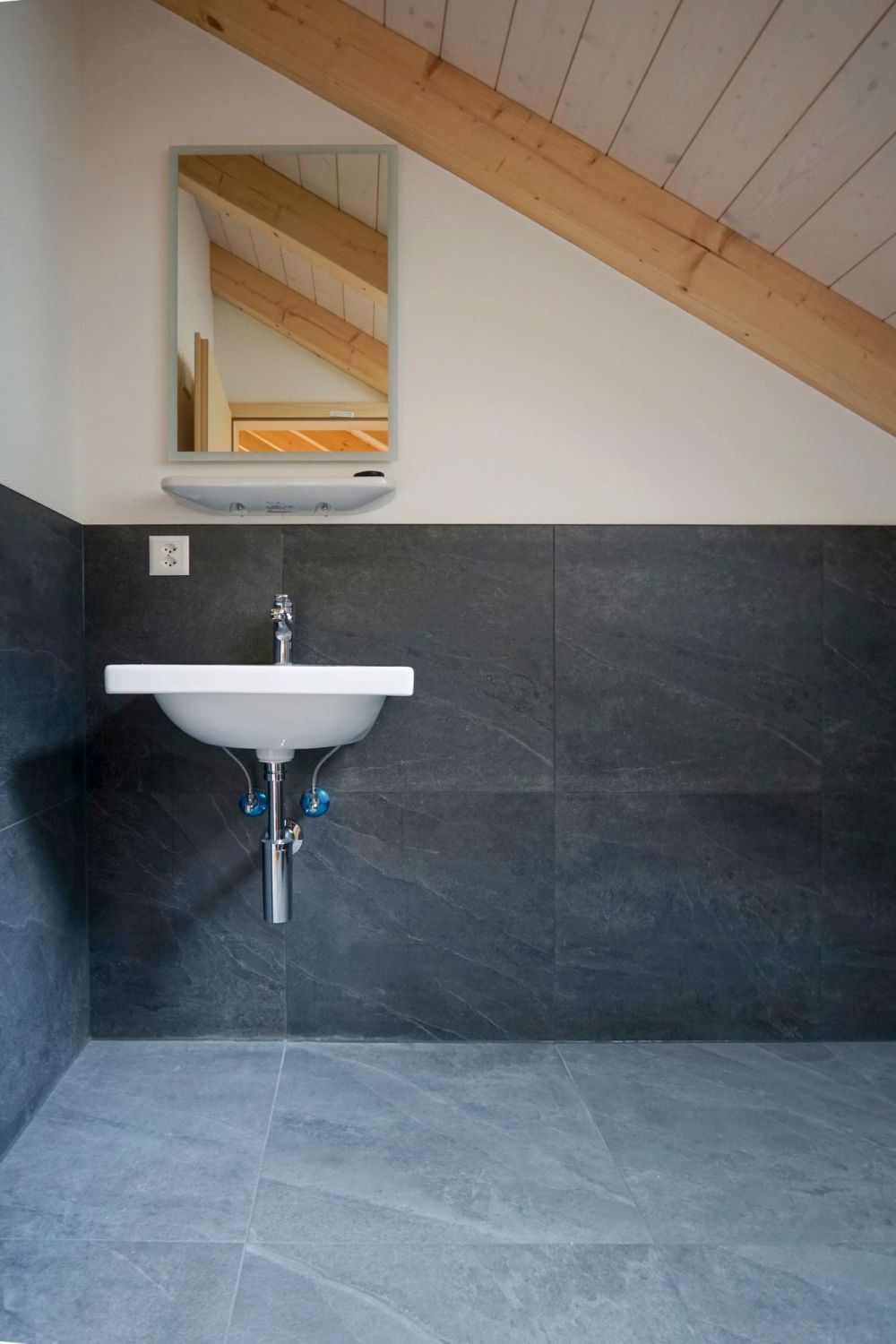 Moderne Loft-Maisonette-Wohnung mit Cheminée in Schafhausen im Emmental - Bild 5