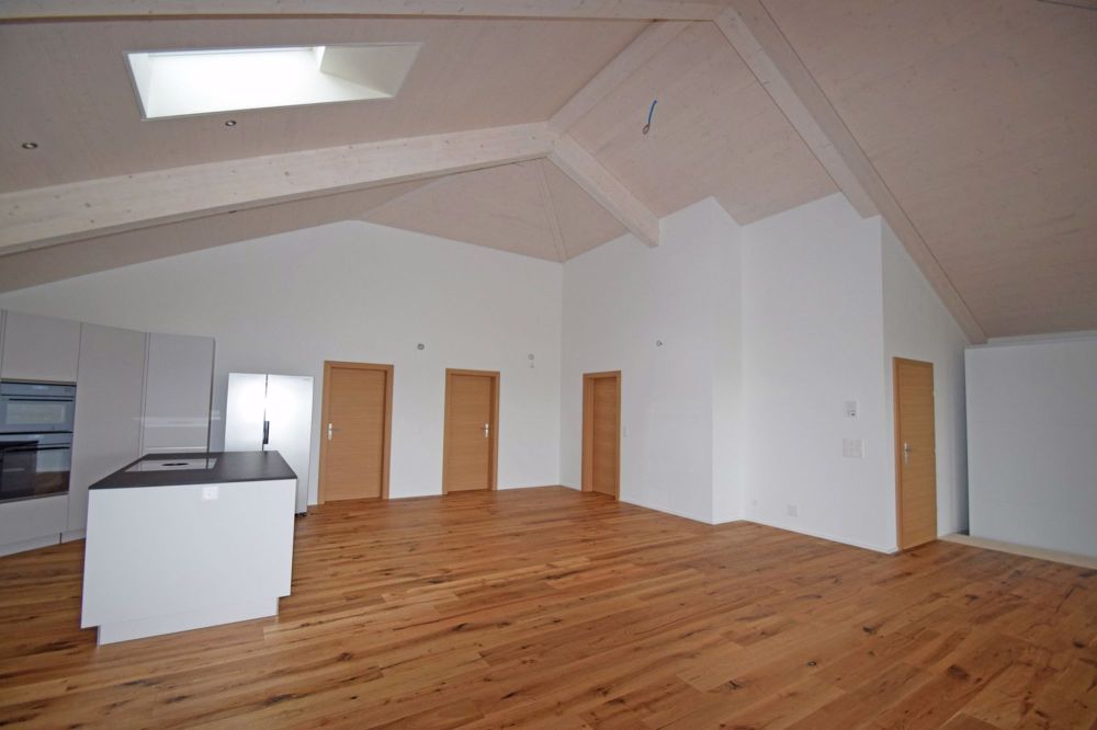Exklusive 3.5-Zimmer-Dachwohnung - Ihr Traumzuhause in Agriswil - Bild 3