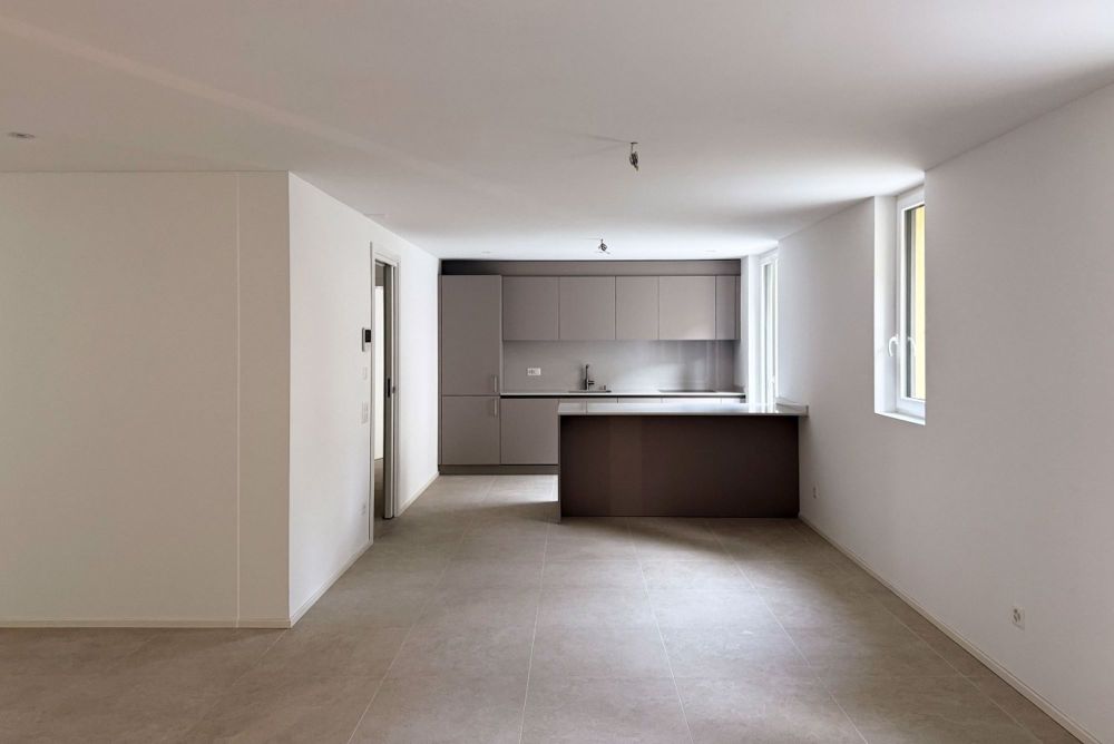 Neue und geräumige 4.5-Zimmer-Wohnung in Cadro - Bild 1
