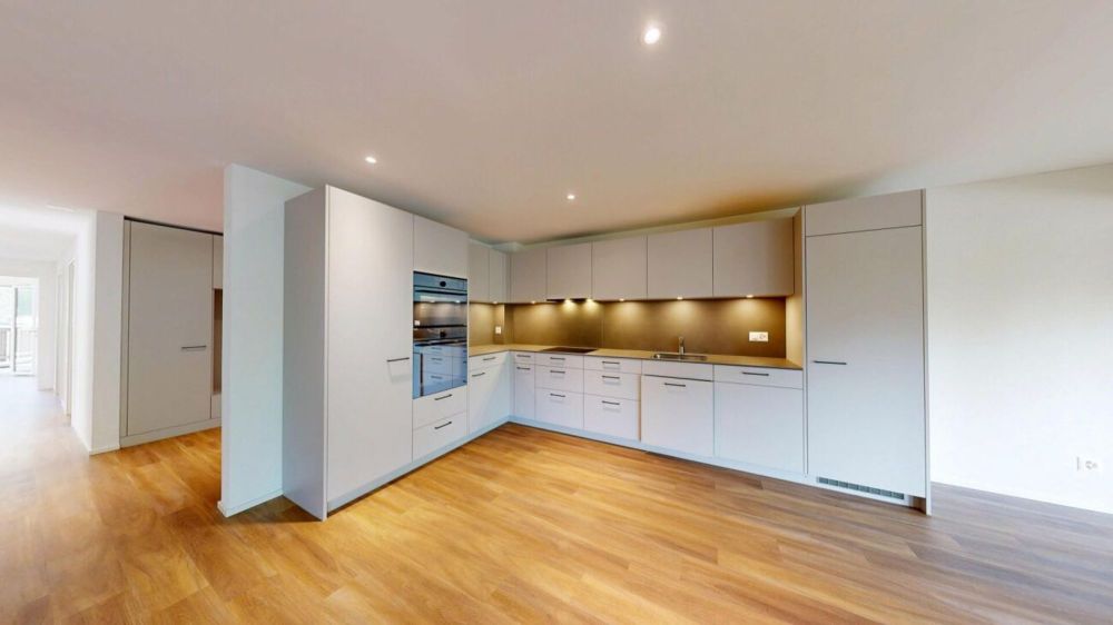 Sonnige 4.5-Zimmer-Wohnung mit zwei Bädern – ideal für Familien - Küche
