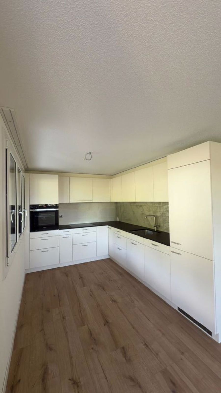 Grosszügige 2-Zimmer-Wohnung mit modernemFlair und ganz viel Charme in Aeschlen ob Gunten - Bild 3
