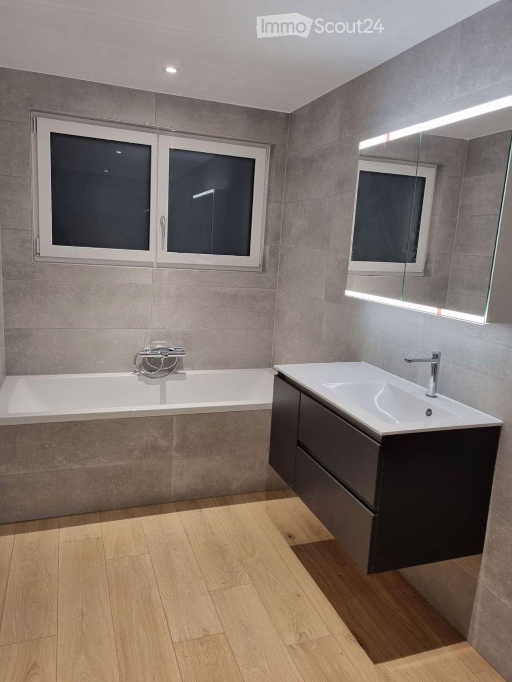 ERSTKLASSIG NEU - 5.5 ZIMMER IN VILLA IN SAVIGNY (VD) - Bild 3