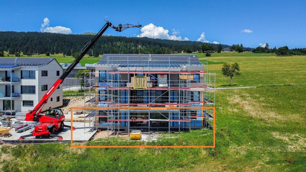 Neue 4.5-Zimmer-Wohnung im Erdgeschoss mit 1 Terrasse und 2 Gärten - B1