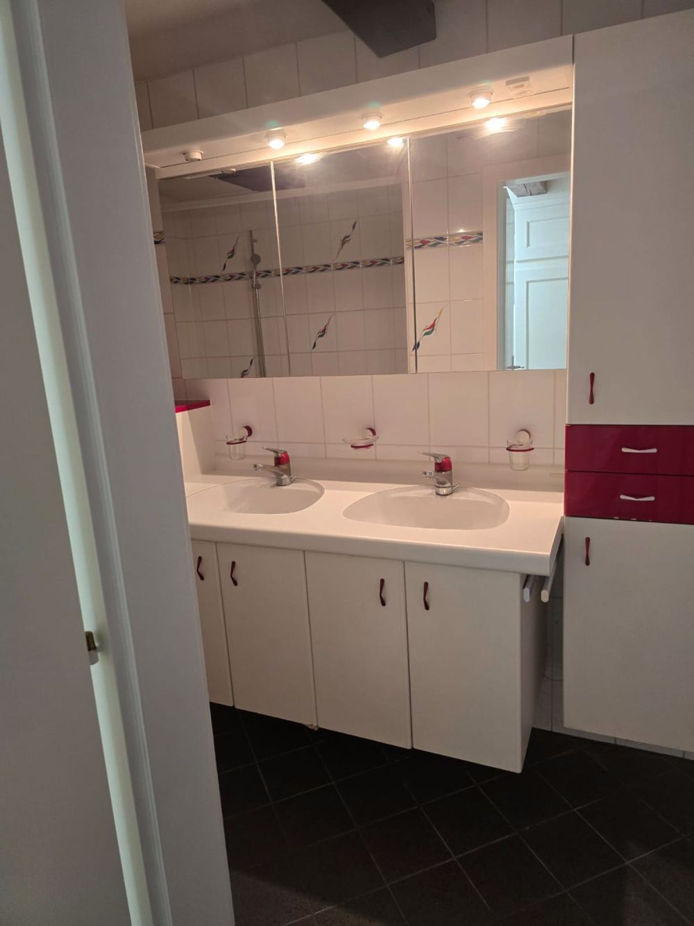 Sehr schönes 1-Zimmer-Apartement renoviert ** 1. Vermietung ** - Bild 4