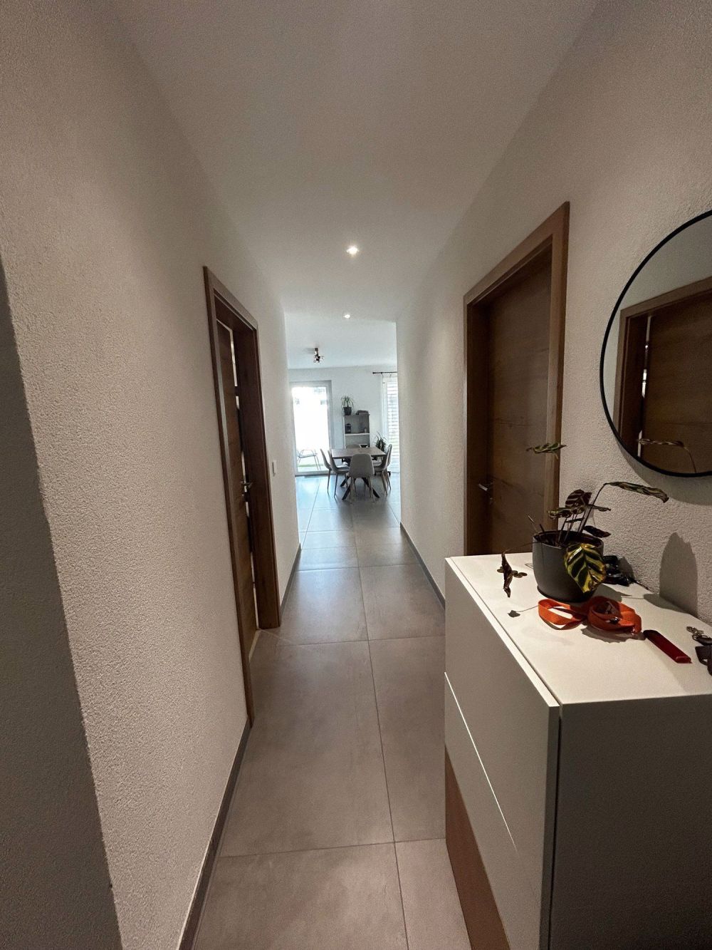 Prächtige 2,5-Zimmer-Wohnung mit Parkplatz in der Tiefgarage - Bild 5