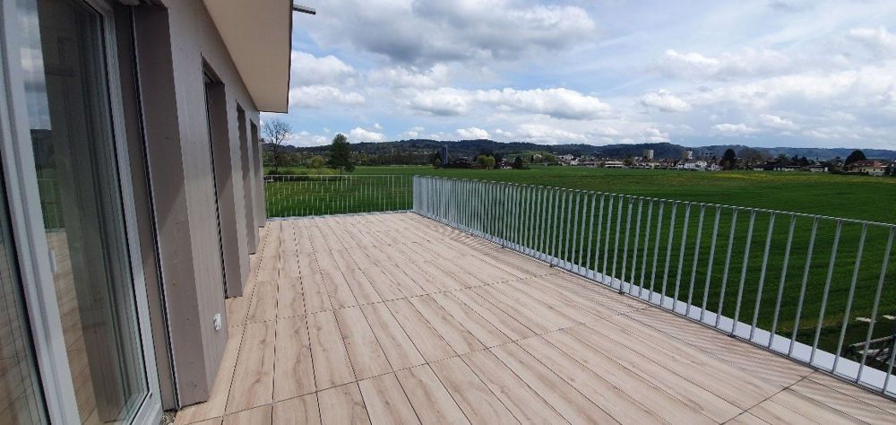 Neue 4.5 Zi. Maisonette-Wohnung 140m2 & 70m2 Terrassen - nur 2 Wohnungen im Haus! - Bild 2