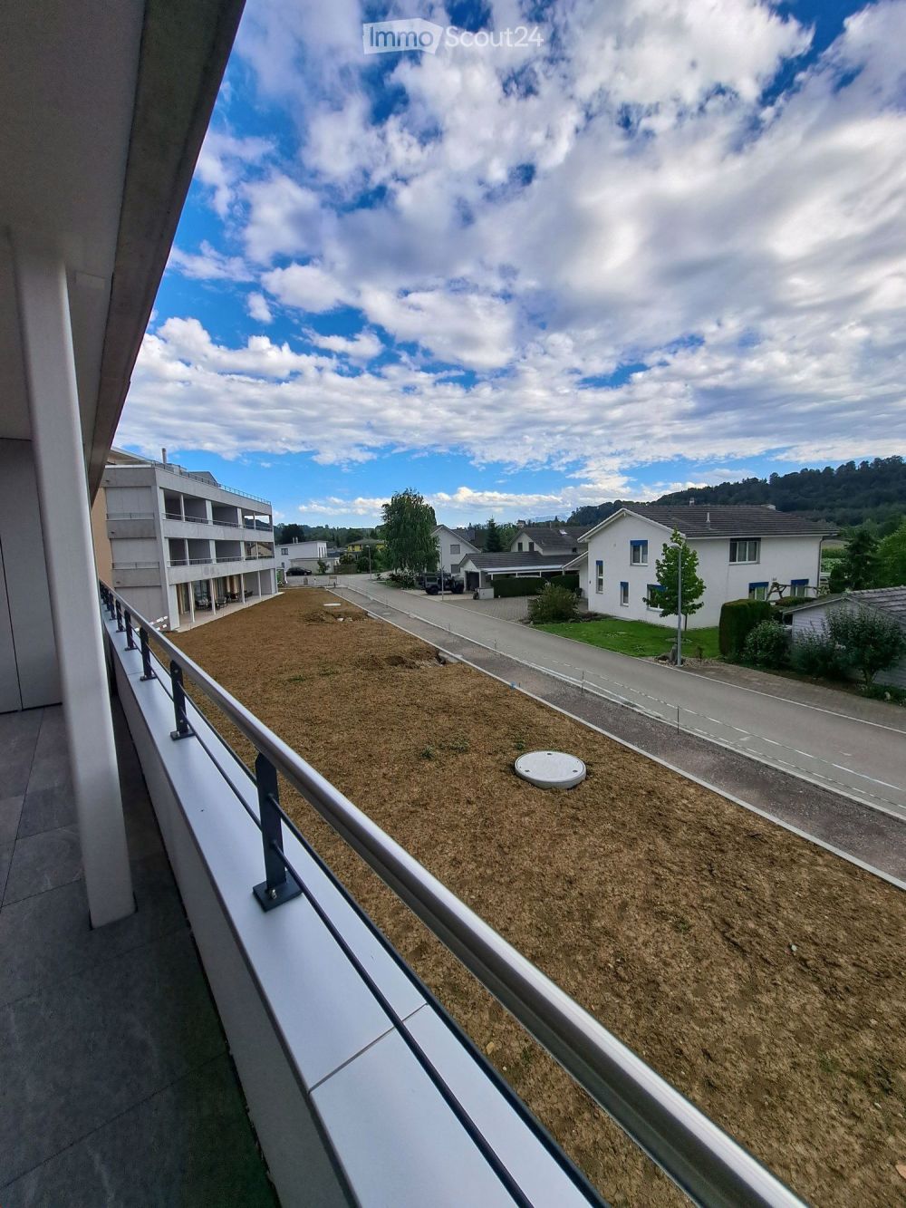 Grosszügige Wohnung mit wunderschönem Weitblick - Bild 11