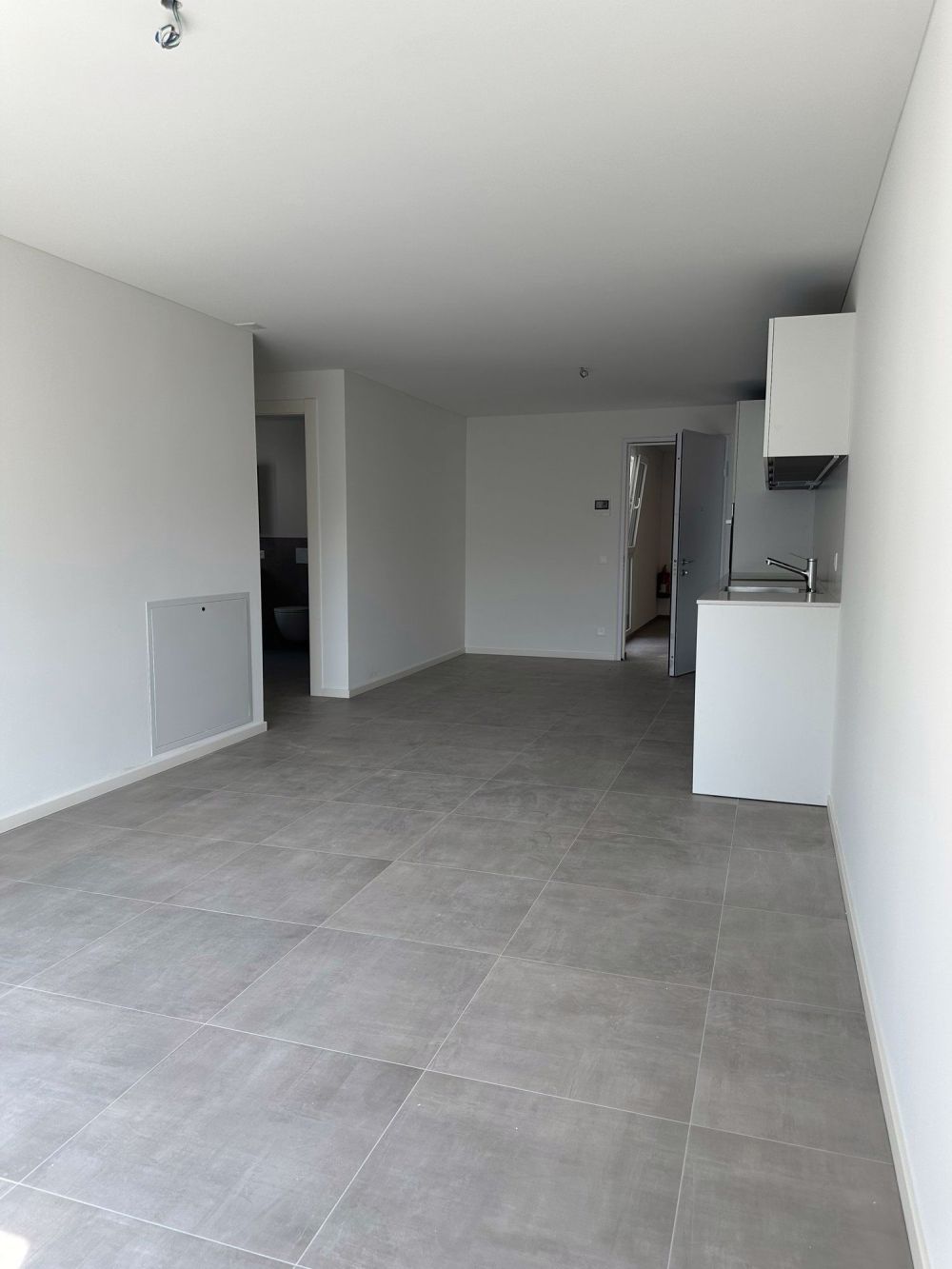 Appartamento 2.5 Camere con ampio Balcone - Bild 8